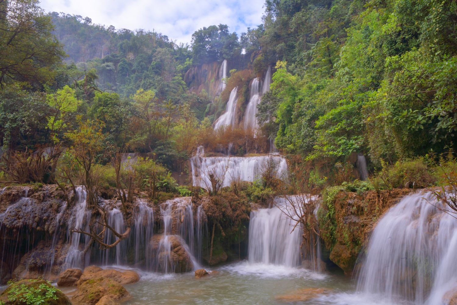 Thi Lo Su Waterfall